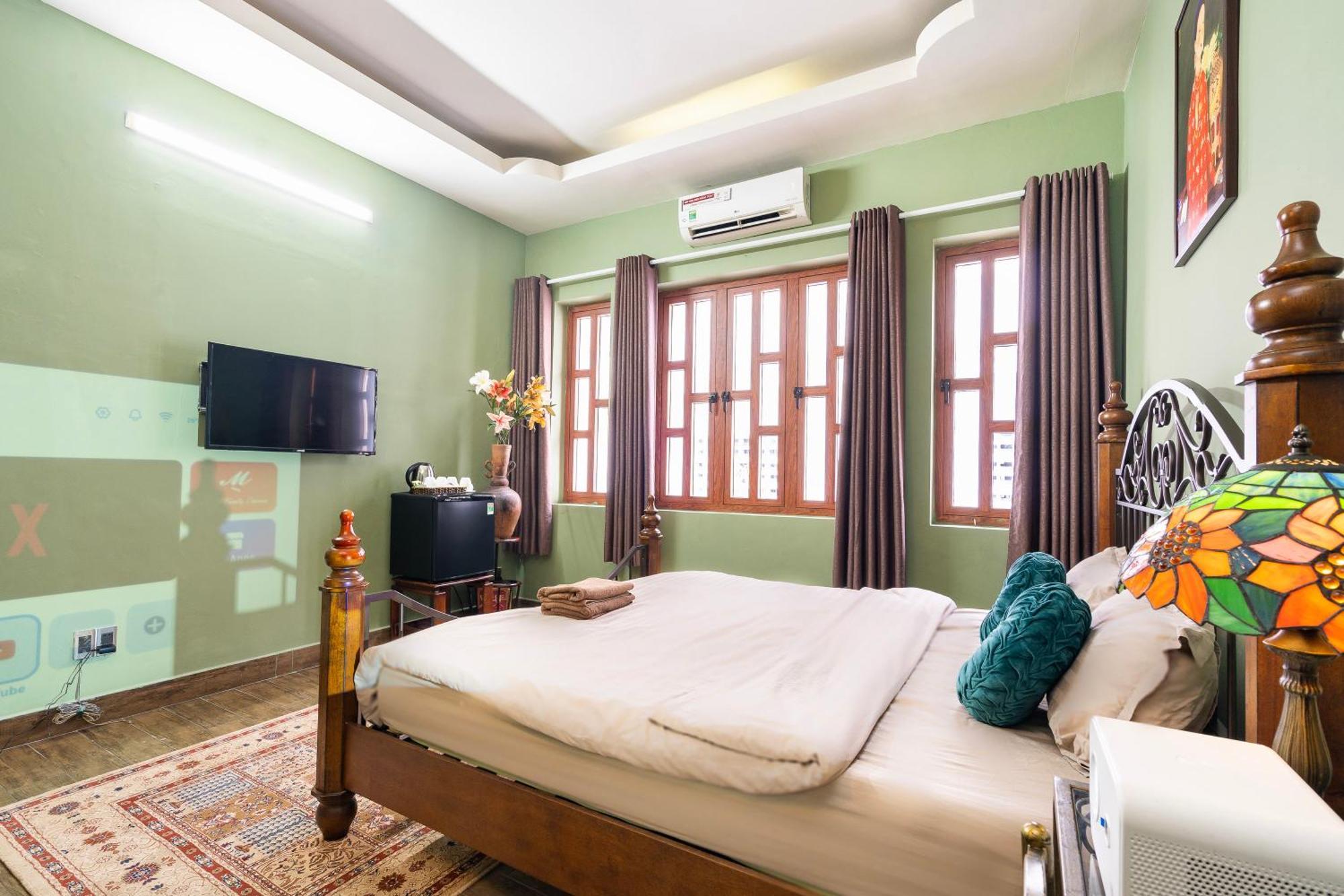 Aparthotel A Little Saigon - Bui Vien Walking Street *