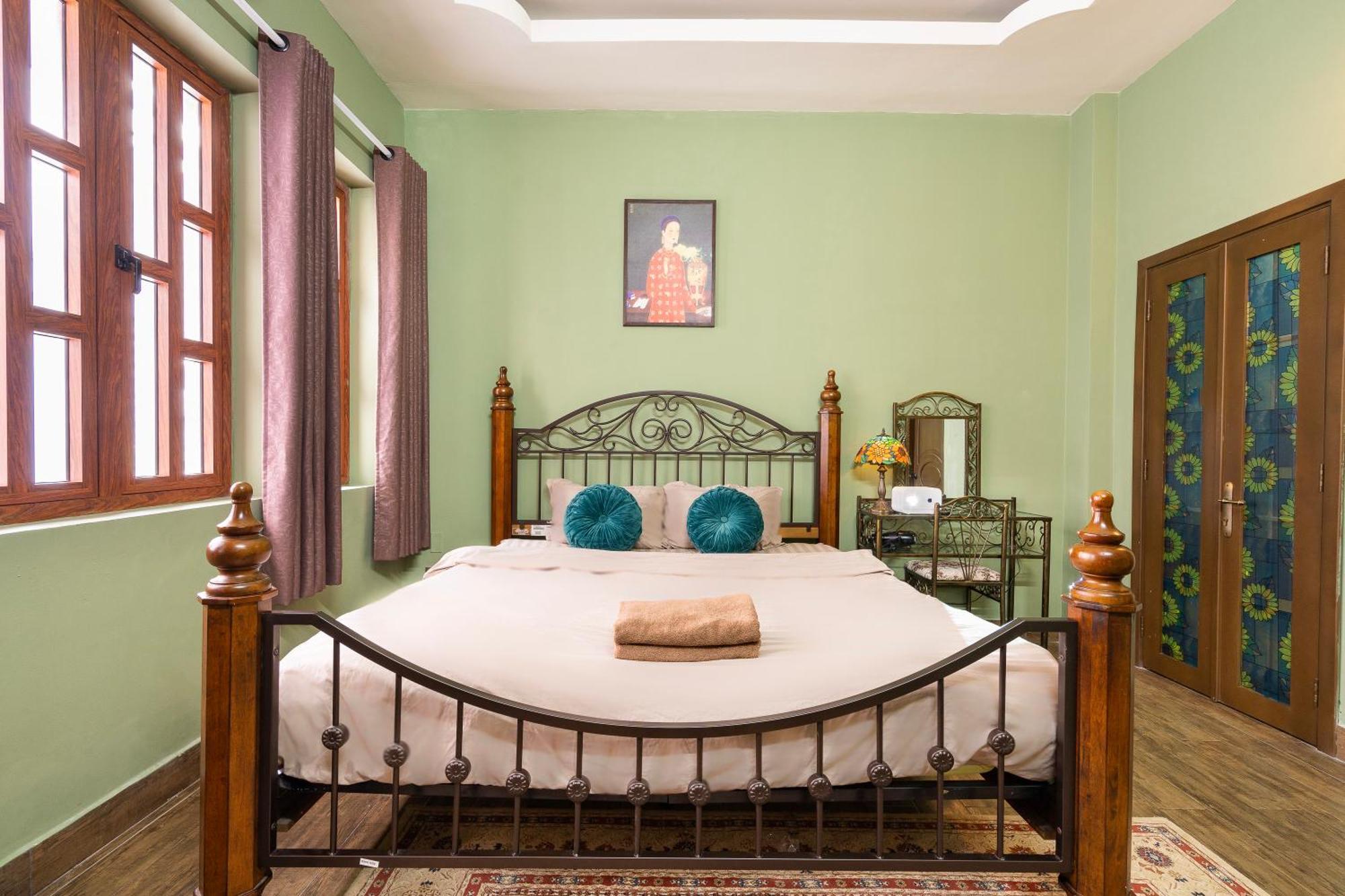 Aparthotel A Little Saigon - Bui Vien Walking Street *